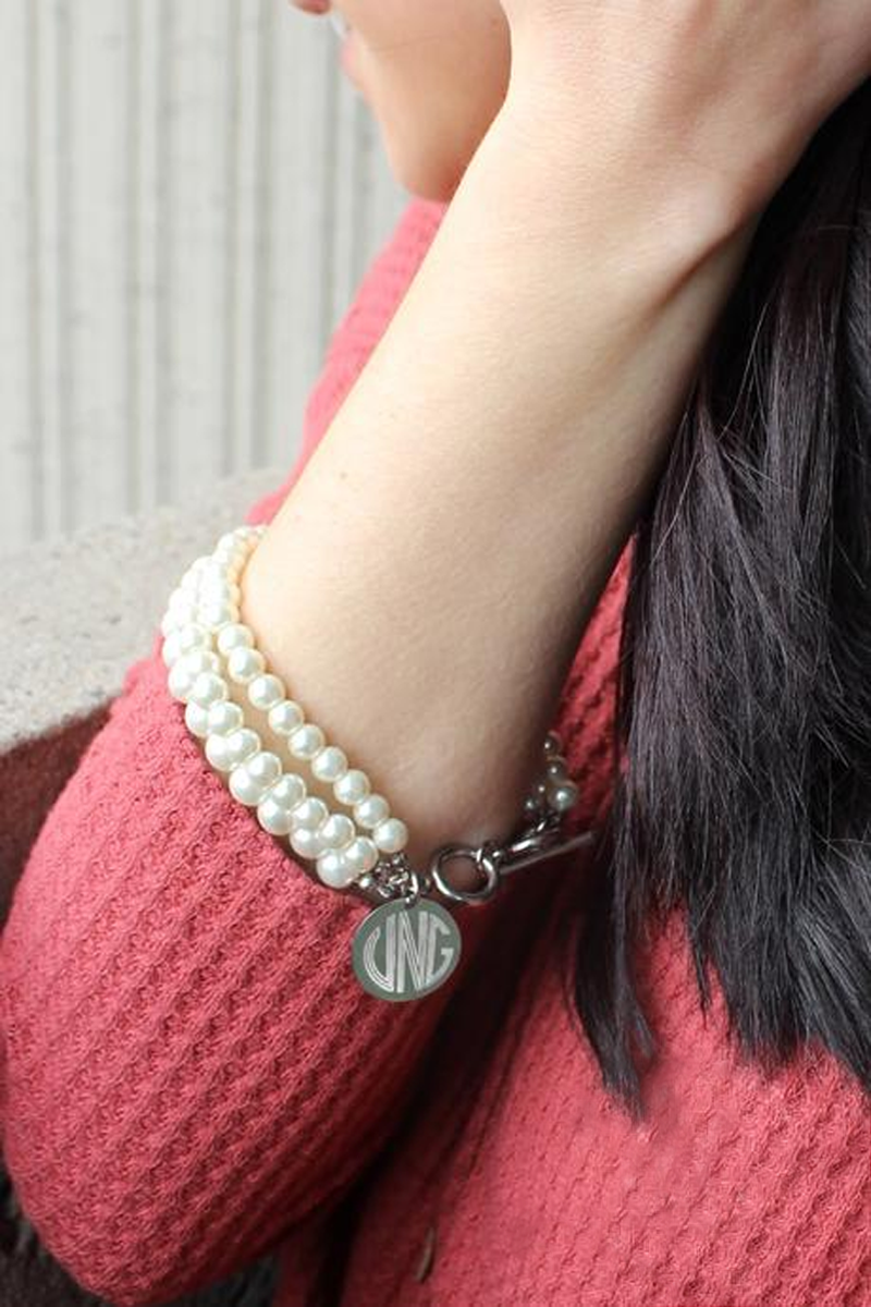 Amy: Triple Pearl Bracelet