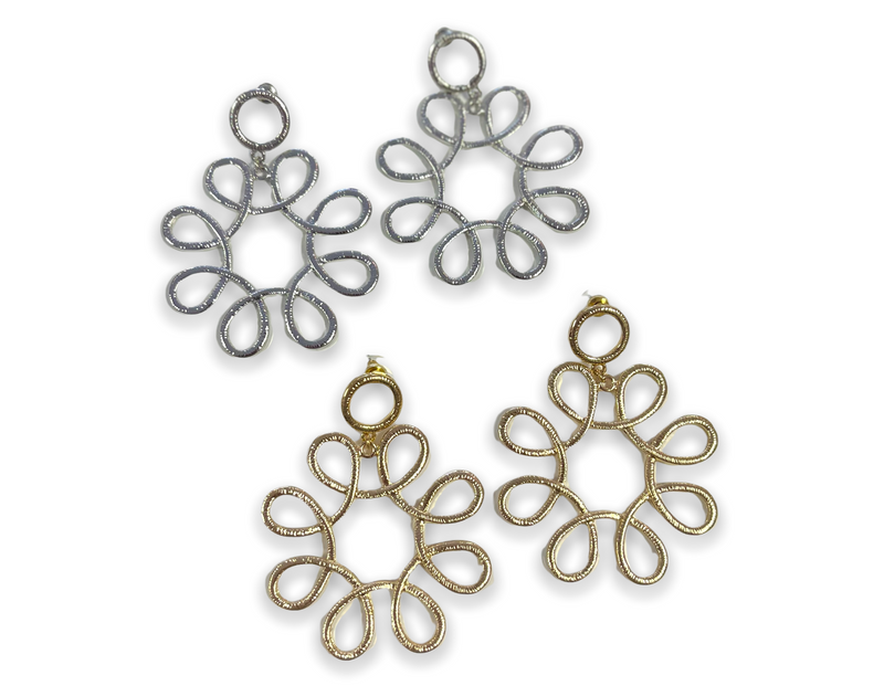 Twirly Girly: Flower Earrings